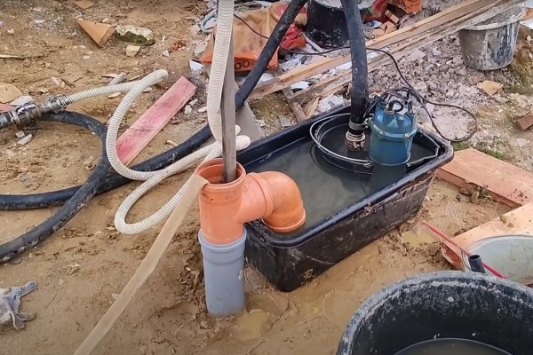 Гидробурение скважины на воду своими руками за 1.5 часа: разбираемся в каких случаях это реально Гидробурение скважины на воду своими руками за 1.5 часа: разбираемся в каких случаях это реально