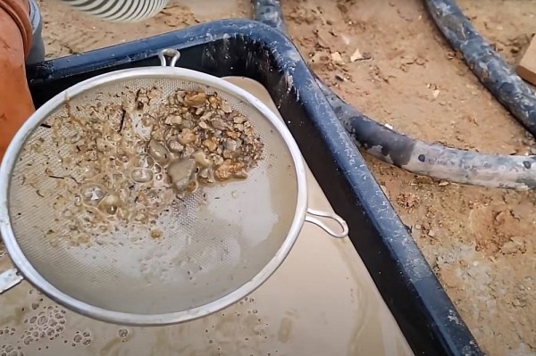 Гидробурение скважины на воду своими руками за 1.5 часа: разбираемся в каких случаях это реально Гидробурение скважины на воду своими руками за 1.5 часа: разбираемся в каких случаях это реально