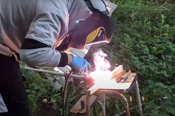 Гидробурение скважины на воду своими руками за 1.5 часа: разбираемся в каких случаях это реально Гидробурение скважины на воду своими руками за 1.5 часа: разбираемся в каких случаях это реально