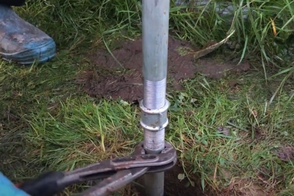 Гидробурение скважины на воду своими руками за 1.5 часа: разбираемся в каких случаях это реально Гидробурение скважины на воду своими руками за 1.5 часа: разбираемся в каких случаях это реально