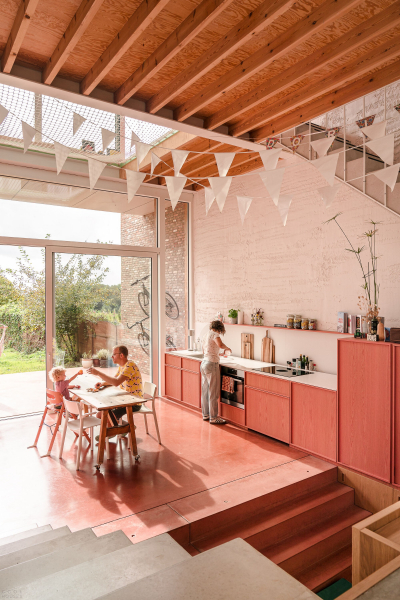 «Дом Дракона» с многослойным пространством