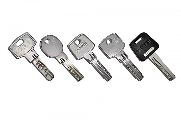 Рейтинг навесных замков для гаража — ТОП-10 надежных моделей Рейтинг навесных замков для гаража — ТОП-10 надежных моделей