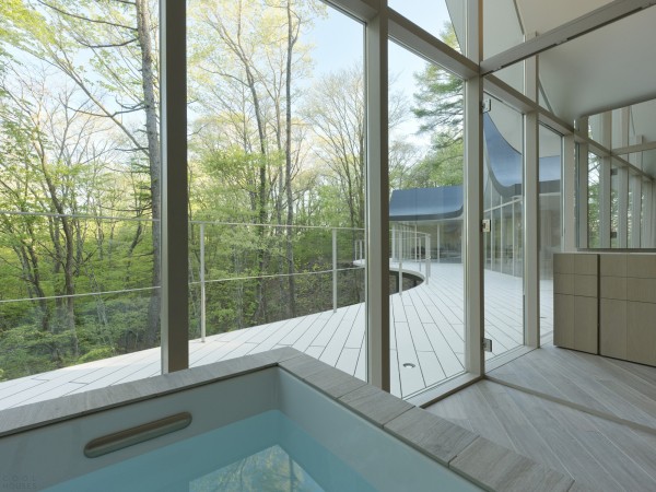 Дом выходного дня со скульптурной крышей Дом выходного дня со скульптурной крышей