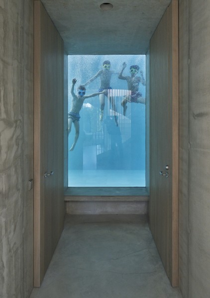 Дом-лабиринт с эстетикой брутализма