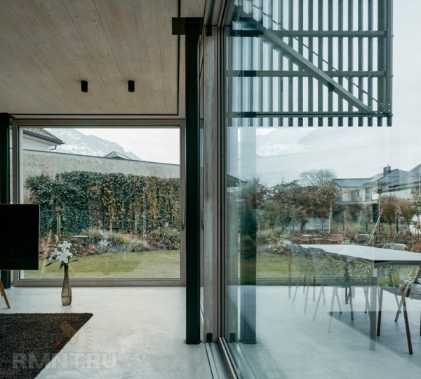 





Деревянный дом с уникальной крышей



