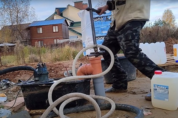 Гидробурение скважины на воду своими руками за 1.5 часа: разбираемся в каких случаях это реально Гидробурение скважины на воду своими руками за 1.5 часа: разбираемся в каких случаях это реально