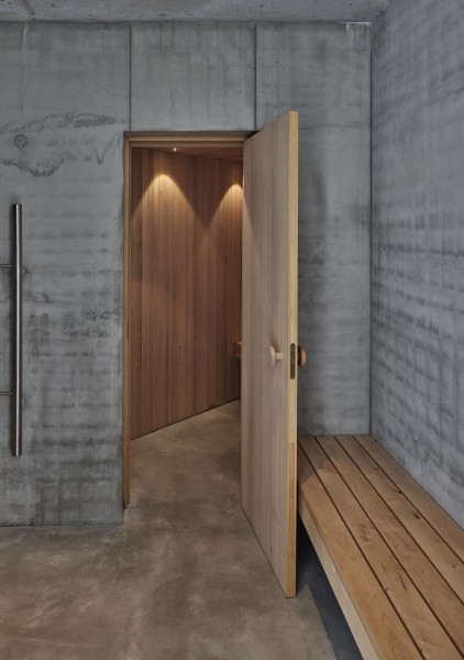 Дом-лабиринт с эстетикой брутализма