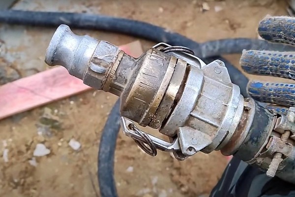 Гидробурение скважины на воду своими руками за 1.5 часа: разбираемся в каких случаях это реально Гидробурение скважины на воду своими руками за 1.5 часа: разбираемся в каких случаях это реально