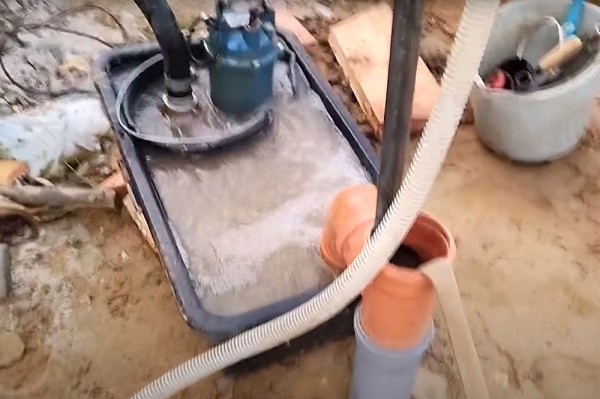 Гидробурение скважины на воду своими руками за 1.5 часа: разбираемся в каких случаях это реально Гидробурение скважины на воду своими руками за 1.5 часа: разбираемся в каких случаях это реально