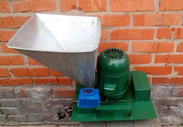 Зернодробилка для домашнего хозяйства, какую выбрать: ТОП-12 лучших моделей, назначение и виды по принципу работы