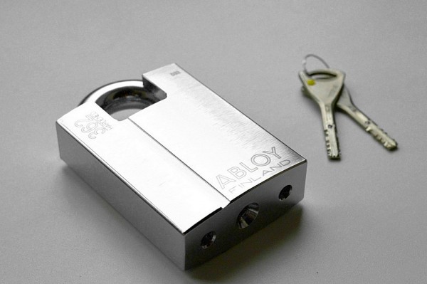 Рейтинг навесных замков для гаража — ТОП-10 надежных моделей Рейтинг навесных замков для гаража — ТОП-10 надежных моделей