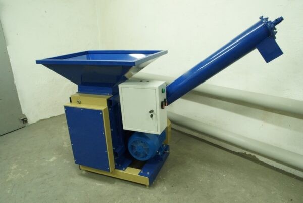 Зернодробилка для домашнего хозяйства, какую выбрать: ТОП-12 лучших моделей, назначение и виды по принципу работы