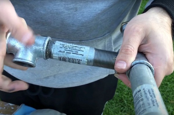 Гидробурение скважины на воду своими руками за 1.5 часа: разбираемся в каких случаях это реально Гидробурение скважины на воду своими руками за 1.5 часа: разбираемся в каких случаях это реально