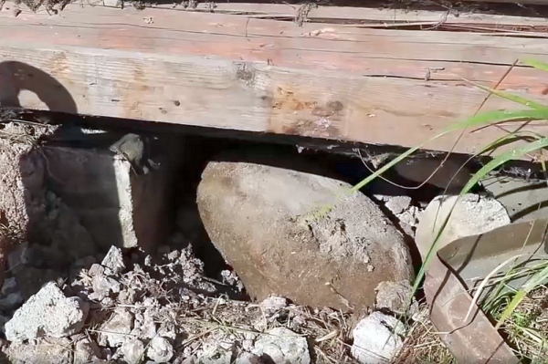 Как поднять баню для замены венцов или ремонта фундамента