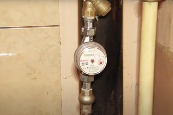 Как установить счетчики на воду в квартире: подробная пошаговая инструкция