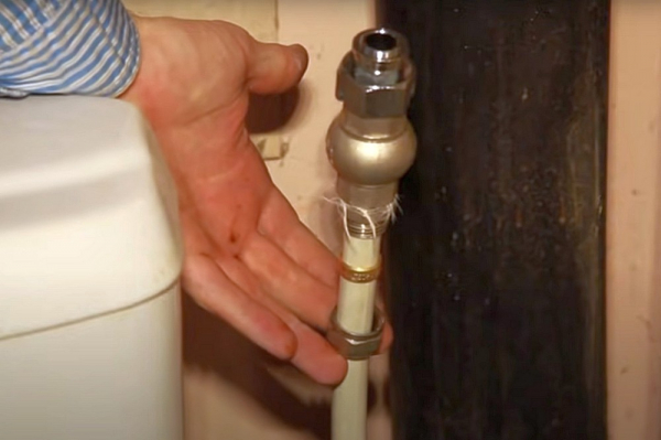 Как установить счетчики на воду в квартире: подробная пошаговая инструкция