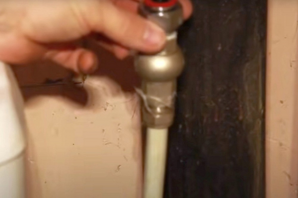 Как установить счетчики на воду в квартире: подробная пошаговая инструкция