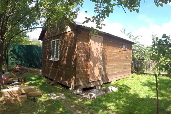 Как поднять баню для замены венцов или ремонта фундамента