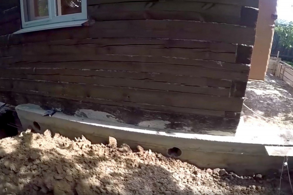 Как поднять баню для замены венцов или ремонта фундамента