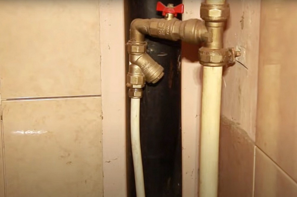 Как установить счетчики на воду в квартире: подробная пошаговая инструкция