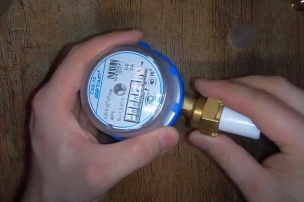 Как установить счетчики на воду в квартире: подробная пошаговая инструкция