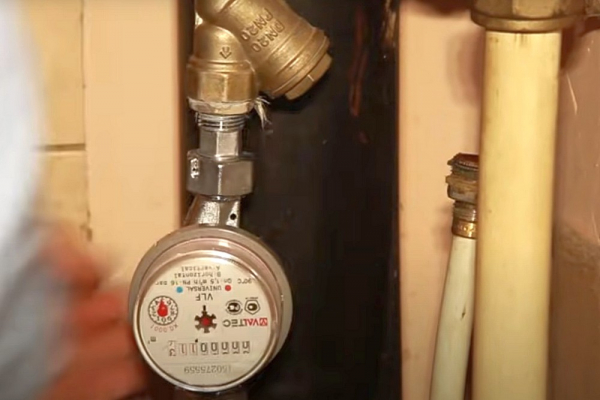 Как установить счетчики на воду в квартире: подробная пошаговая инструкция