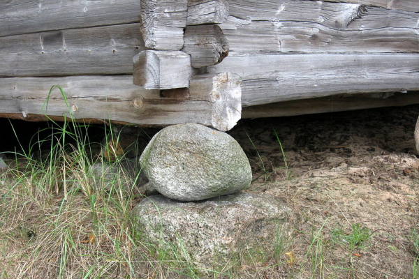 Как поднять баню для замены венцов или ремонта фундамента