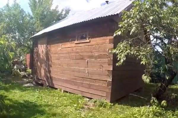 Как поднять баню для замены венцов или ремонта фундамента