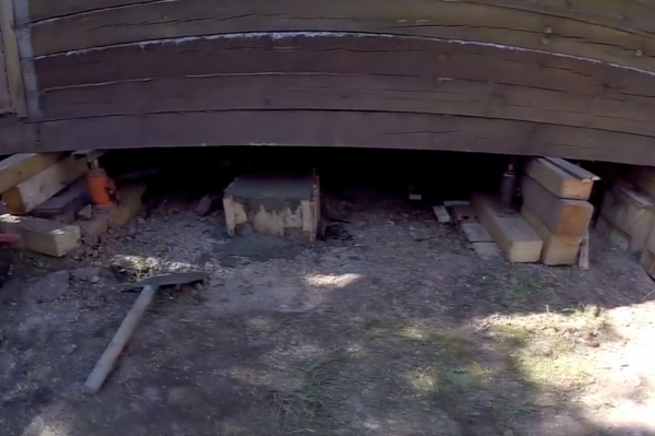 Как поднять баню для замены венцов или ремонта фундамента