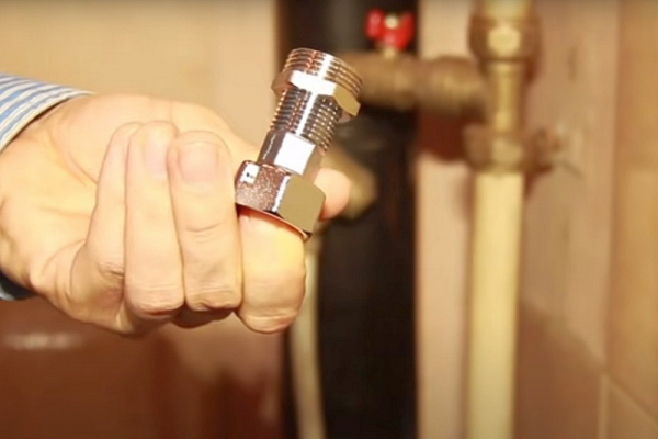 Как установить счетчики на воду в квартире: подробная пошаговая инструкция