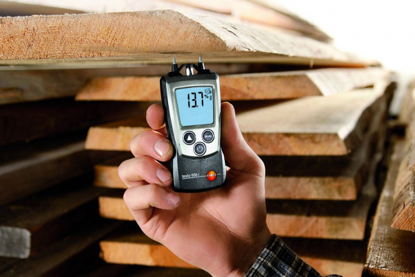 Доска для пола в баню &mdash; какая нужна и варианты ее использования