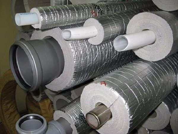 Утеплитель для труб из вспененного полиэтилена: выбираем способ утепления водопровода