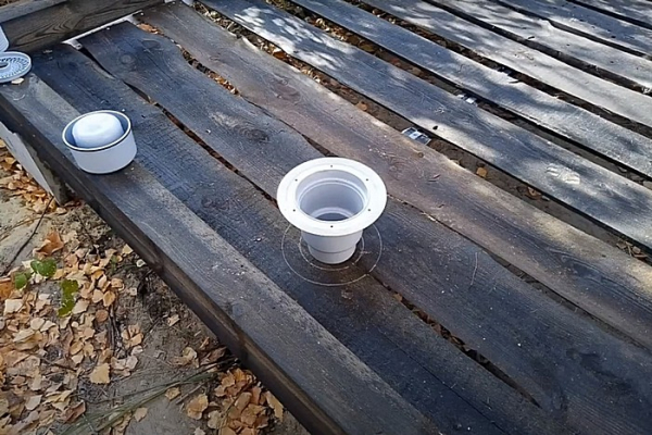 Доска для пола в баню &mdash; какая нужна и варианты ее использования