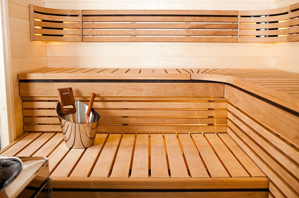 Чем покрыть полки в бане: выбор лучшего средства от гниения и защиты дерева