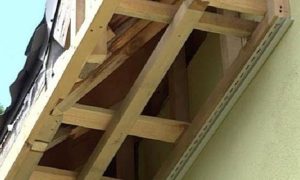 Подшивка крыши софитом &mdash; технология выполнения работ своими руками: пошаговая инструкция