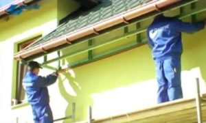 Подшивка крыши софитом &mdash; технология выполнения работ своими руками: пошаговая инструкция