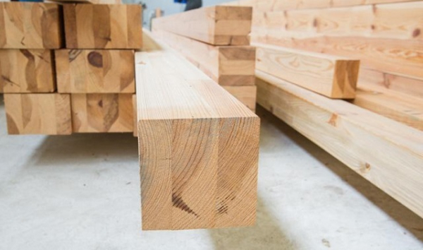 Что лучше брус или клееный брус: сравниваем характеристики материалов и выбираем лучший