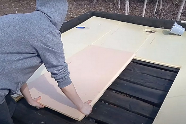 Доска для пола в баню &mdash; какая нужна и варианты ее использования