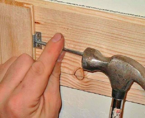 Как сделать потолок в деревянном доме своими руками: инструкция и каких ключевых ошибок нужно избегать