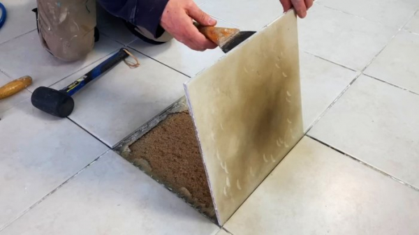 Как локально снять плитку без повреждения