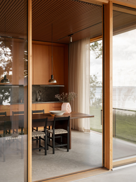 Летний дом в скандинавском минималистичном стиле