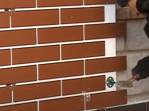Отделка фасада клинкерной плиткой: плюсы и минусы технологии и инструкция по монтажу