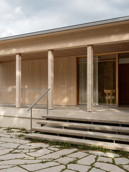 Летний дом в скандинавском минималистичном стиле