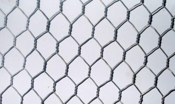 Сетка металлическая и её особенности: виды, предназначения, преимущества и недостатки