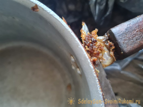 Как и чем дешево удалить многодневный нагар