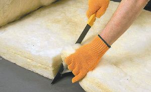 Утепление дома под сайдинг: каких ошибок важно избежать и какой материал лучше выбрать