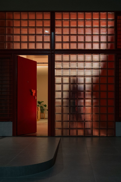 Многоуровневый лофт с индустриальной атмосферой Многоуровневый лофт с индустриальной атмосферой