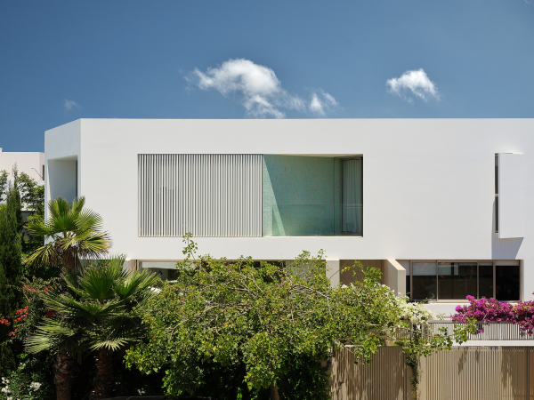 Геометрическая средиземноморская вилла