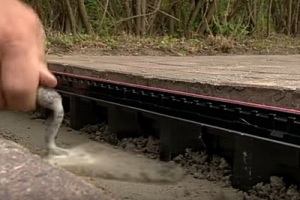 Отвод воды от фундамента дома своими руками: почему так важен и как сделать правильно