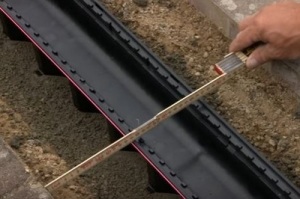 Отвод воды от фундамента дома своими руками: почему так важен и как сделать правильно